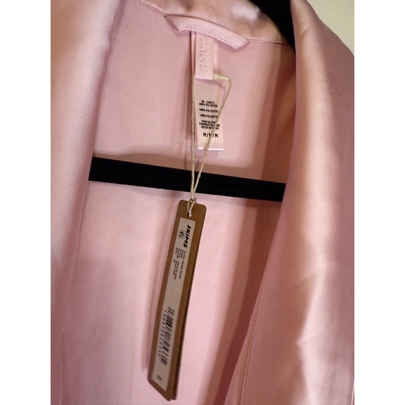 Skims Hotel Satin Shine Robe Baby Pink‎ Size M NWT RARE - Picture 2 of 3